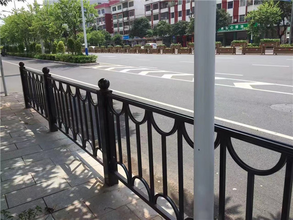 道路護欄